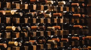 Déguster un verre en cave à Beaune